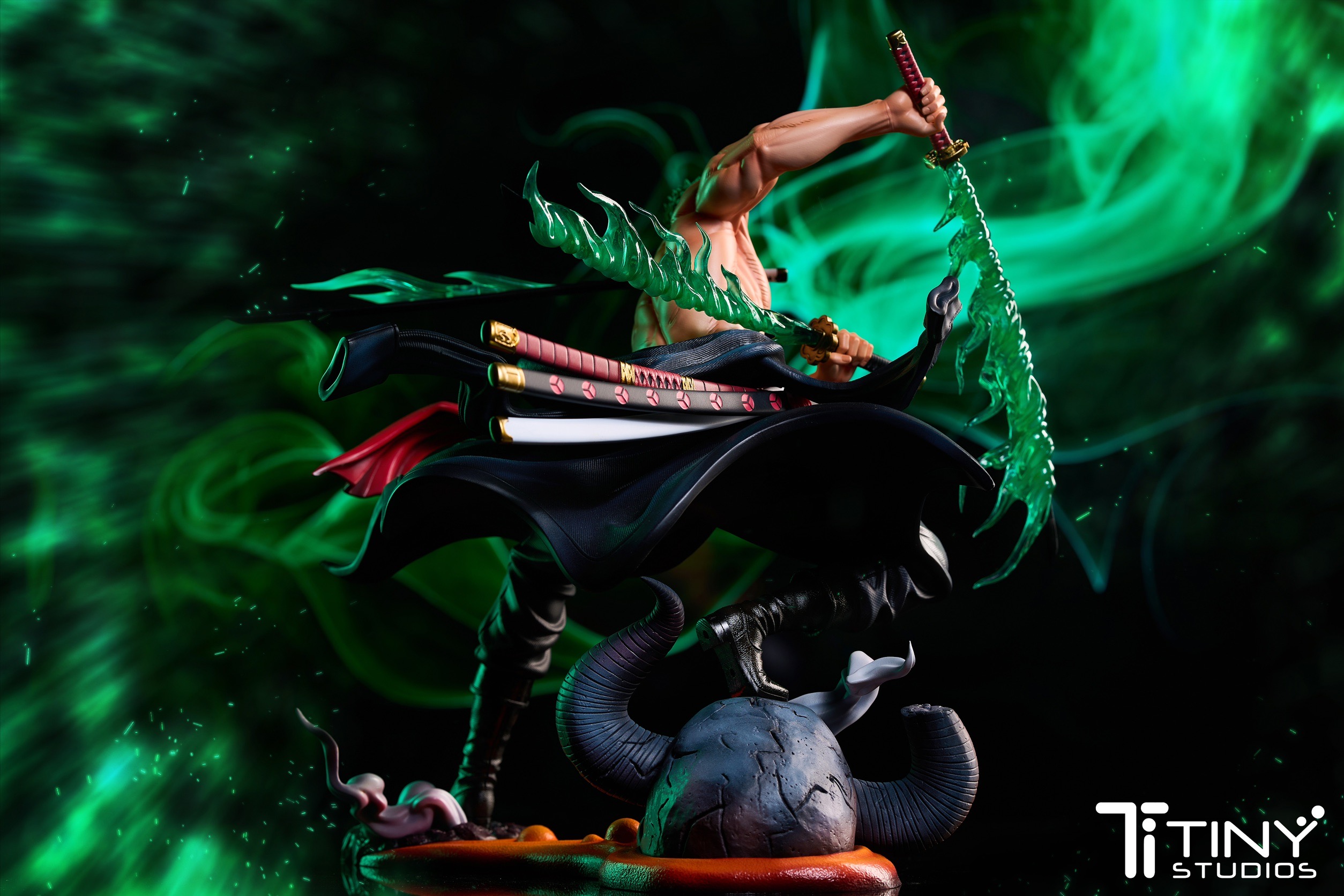 Roronoa Zoro 3 Sword โซโล 3 ดาบ by Tiny Studio (มัดจำ)