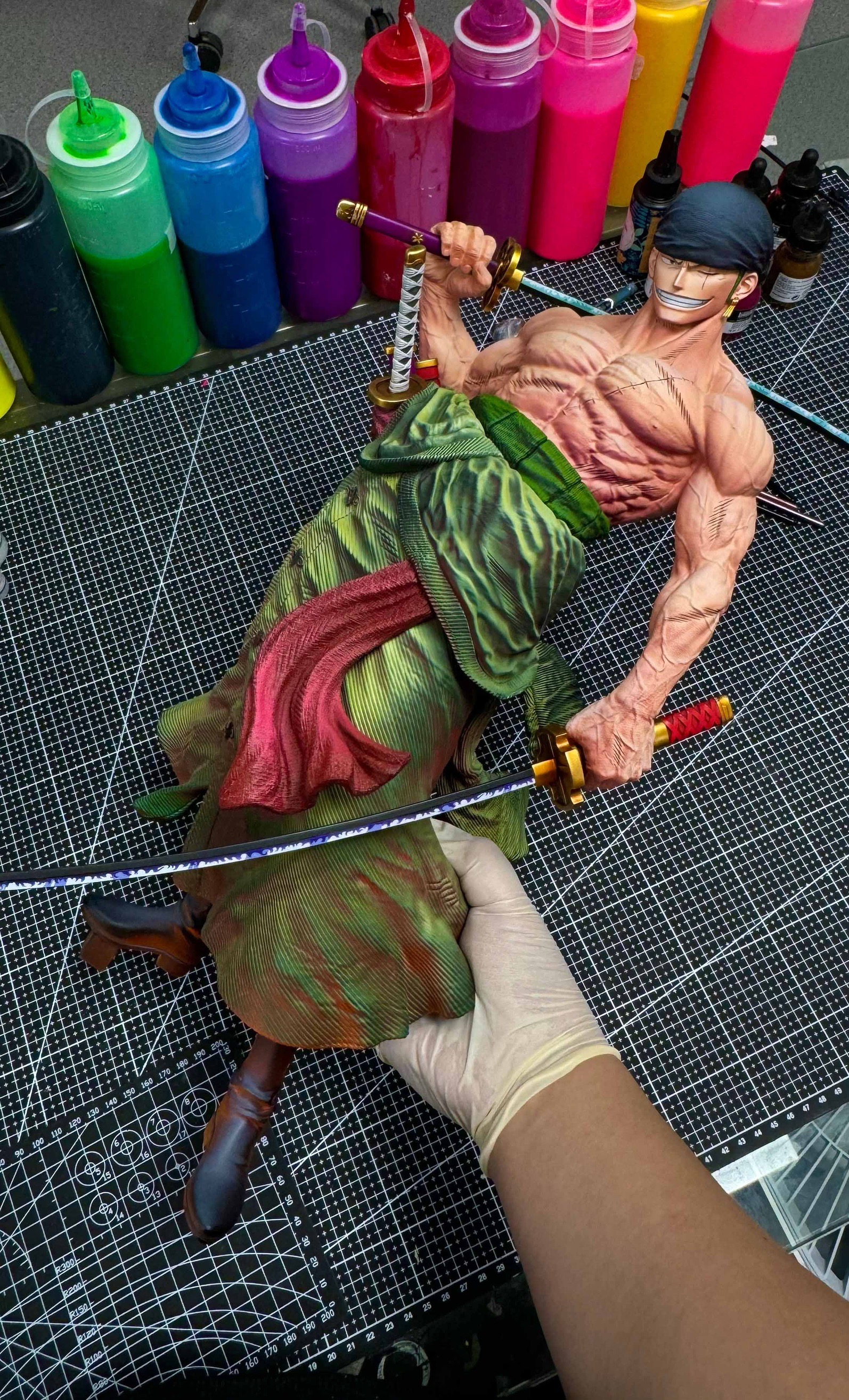 1/4 Roronoa Zoro นักล่าโจรสลัด โซโล by SBS ( Super Bomb Studio ) (มัดจำ)